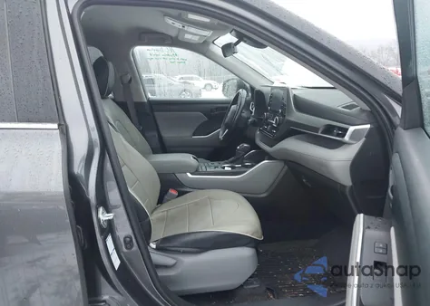 2021 Toyota Highlander Le z USA, uszkodzony, nr VIN 5TDBZRBH3MS551760